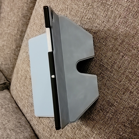 MOKO Samsung Galaxy A7 10.4" 2020 Tab case - Powder Blue - Picture 3 of 4